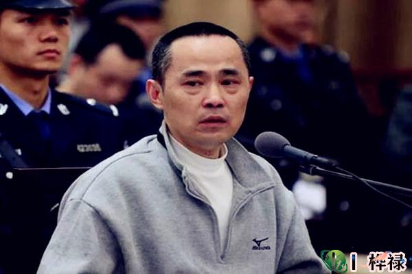 小混混的八字特征,黑老大八字特征