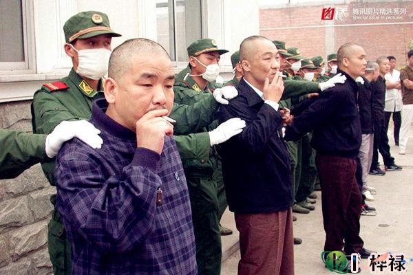 小混混的八字特征,黑老大八字特征