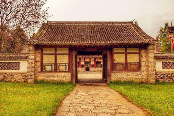 八字神煞学堂的意思