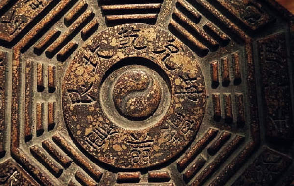 八字正印在各柱的命理分析