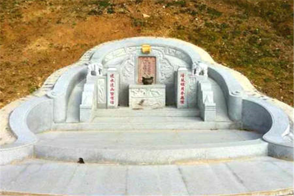 墓地坟墓朝向哪个方向好