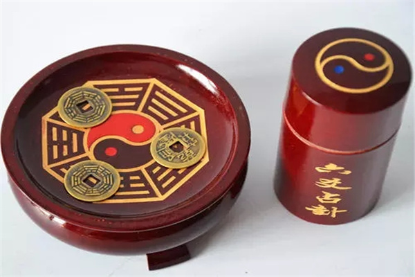 六爻八卦歌诀