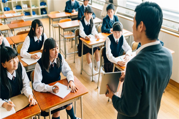 六爻世爻旺弱看升学考试