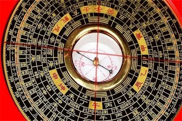 风水墓地罗盘详解