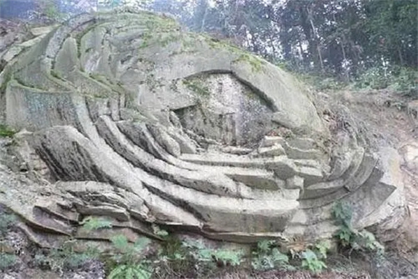 阴宅风水龙虎砂吉凶