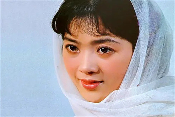 天生丽质的女人八字特征