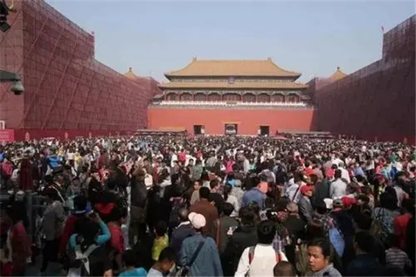 什么样的八字是伤官格