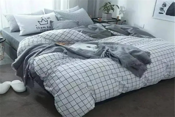 ​住宅抱枕颜色的风水讲究