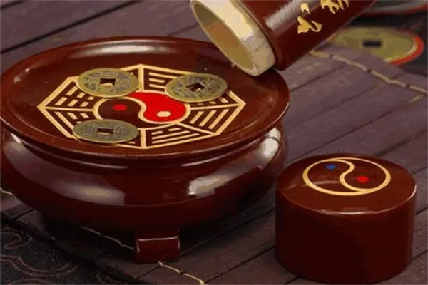 六爻中应爻是什么含义