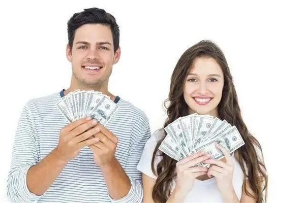 八字看夫妻婚后谁管钱