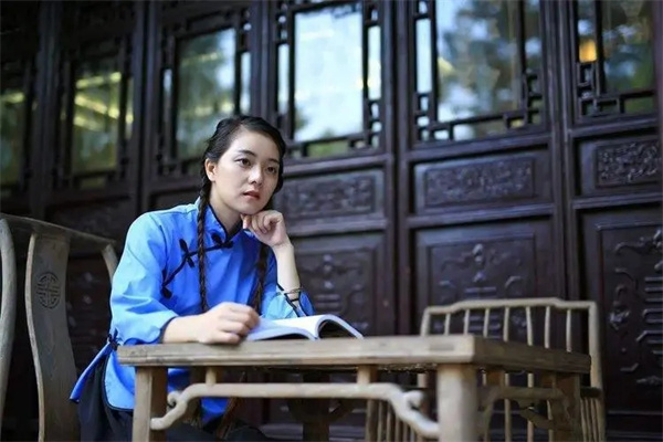 可凭文采出名的八字特征