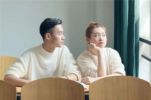 八字看配偶出现时间(男女八字配对合不合)