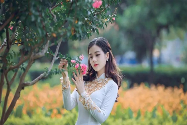性格温柔的女人八字特征（性格温柔的女人八字特征是什么）