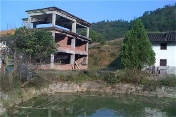 看阳宅风水应该从哪里开始呢(看阳宅风水应该从哪里开始呢视频)