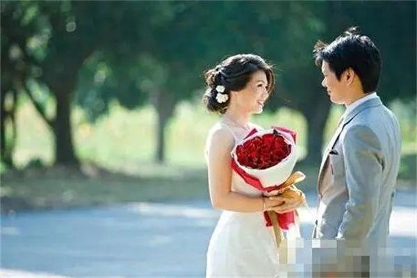 什么样的八字男人婚姻好(什么样的八字男人婚姻好呢)