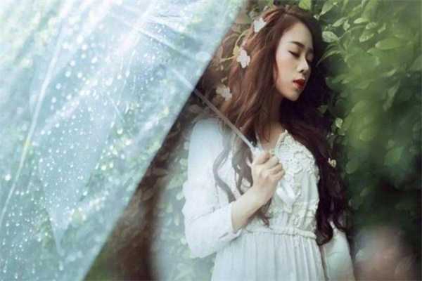 女命八字无官杀何时有婚姻(女命八字无官杀何时有婚姻呢)