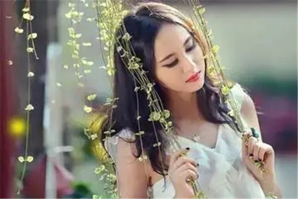 日坐偏财的女命(日坐偏财的女命怎么样)