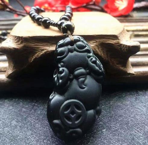 女人佩戴什么东西运气好