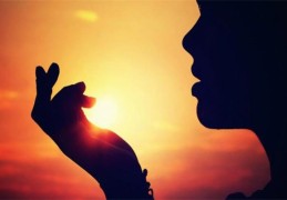 事业不顺的八字如何化解（事业不顺的八字命理）