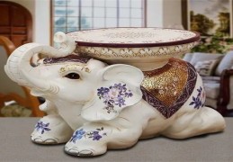 茶几上招财摆件风水