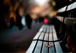 六爻测失物的方法知情人