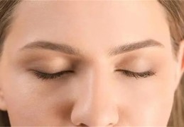 女人的工作能力比男人强的面相