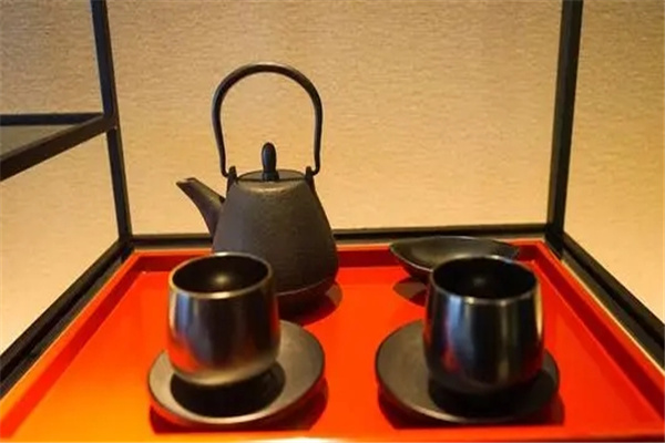 床底下放什么东西会影响风水